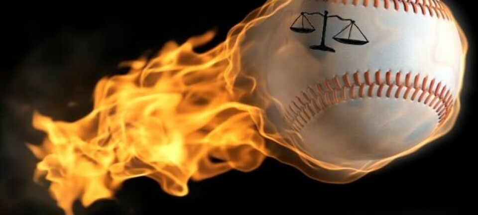 Microsoft faces down sueball, capacity problems in series of challenges