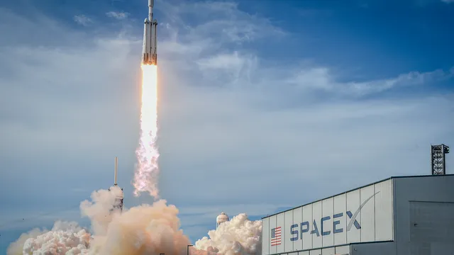 Former OpenAI Staffers Warn That xAI’s Poor Safety Record Could Complicate SpaceX’s IPO