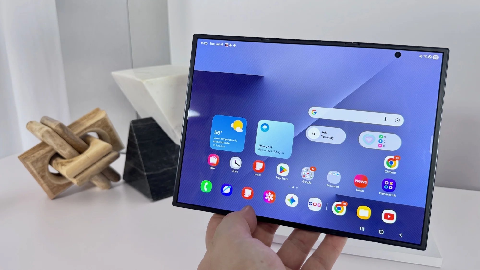 Samsung Galaxy TriFold