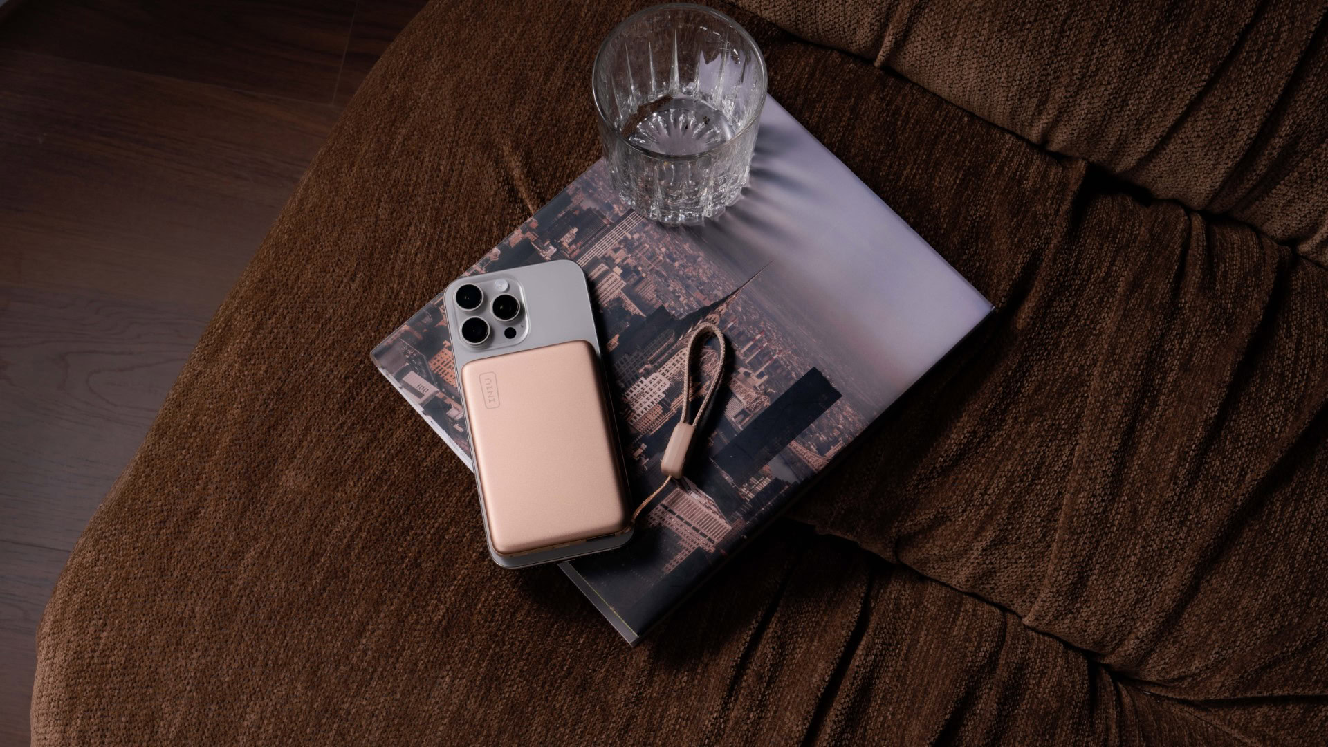 INIU SnapGo Air 10000mAh Power Bank (P781) Product Photos 1