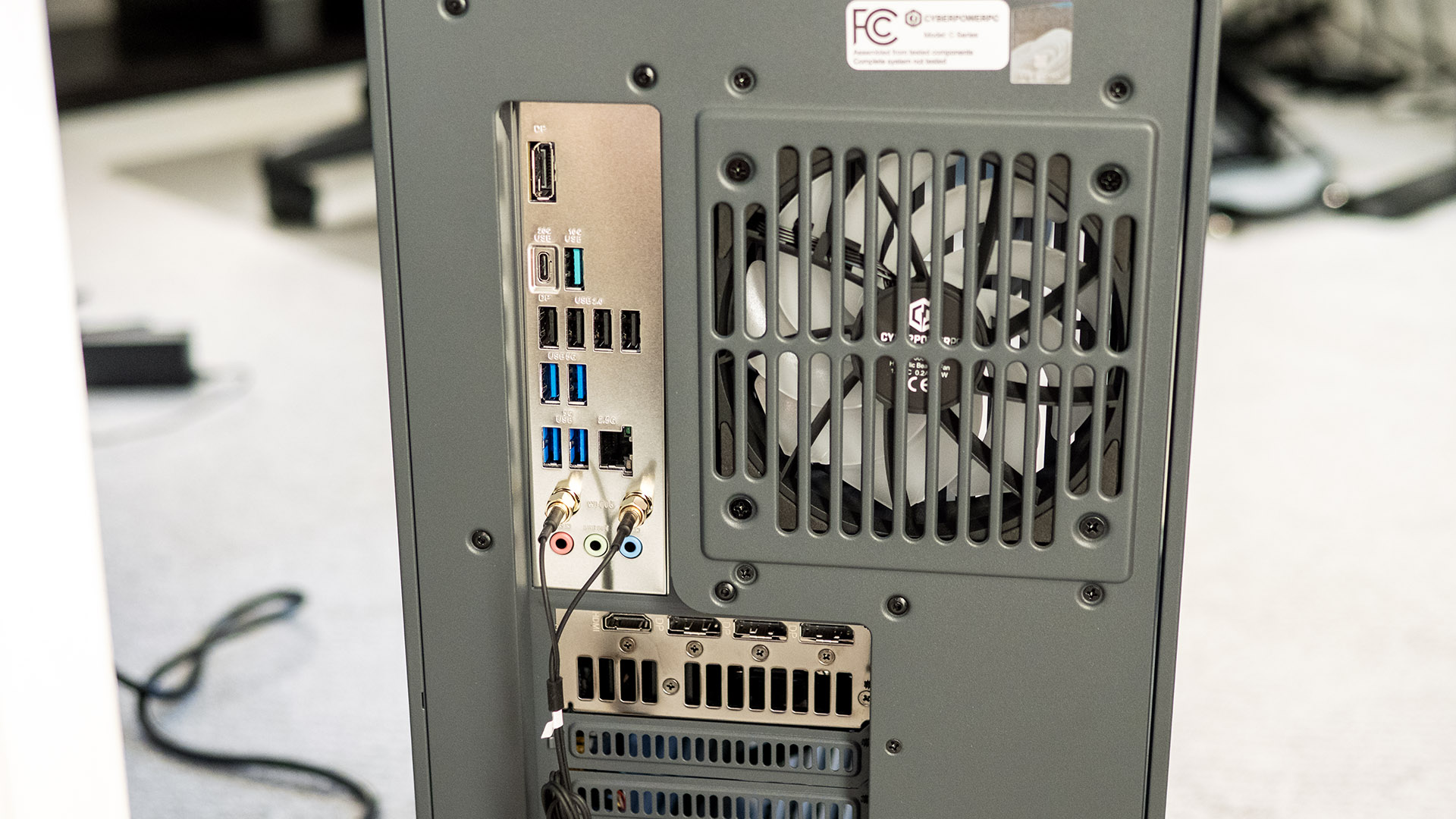 CyberPowerPC Gaming Desktop GXi3800BSTV2