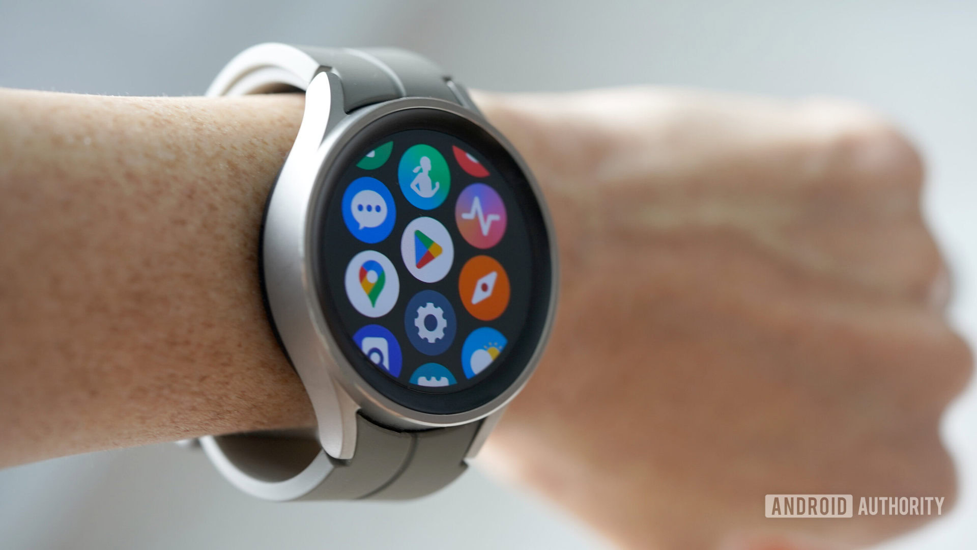 Galaxy Watch owners report that they can’t get certain apps to open