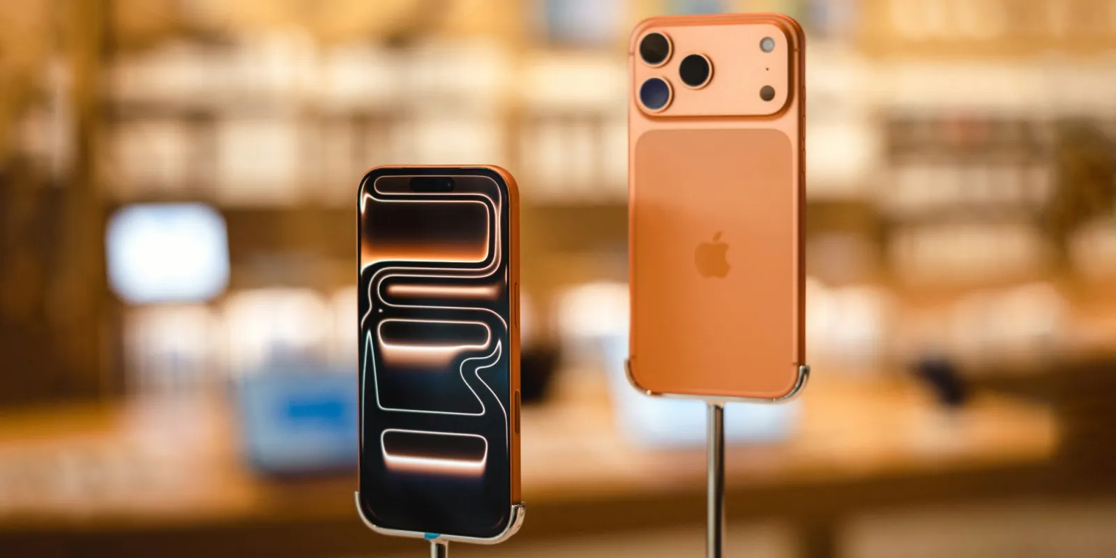 Report: iPhone sales rise 10% as global smartphone market declines for ninth straight week