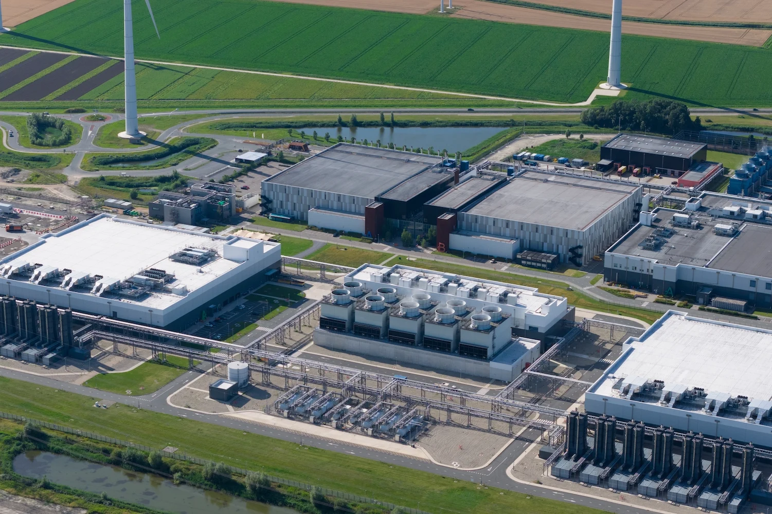 A Federal Regulator Wants to Fast-Track AI Data Centers Onto the Power Grid
