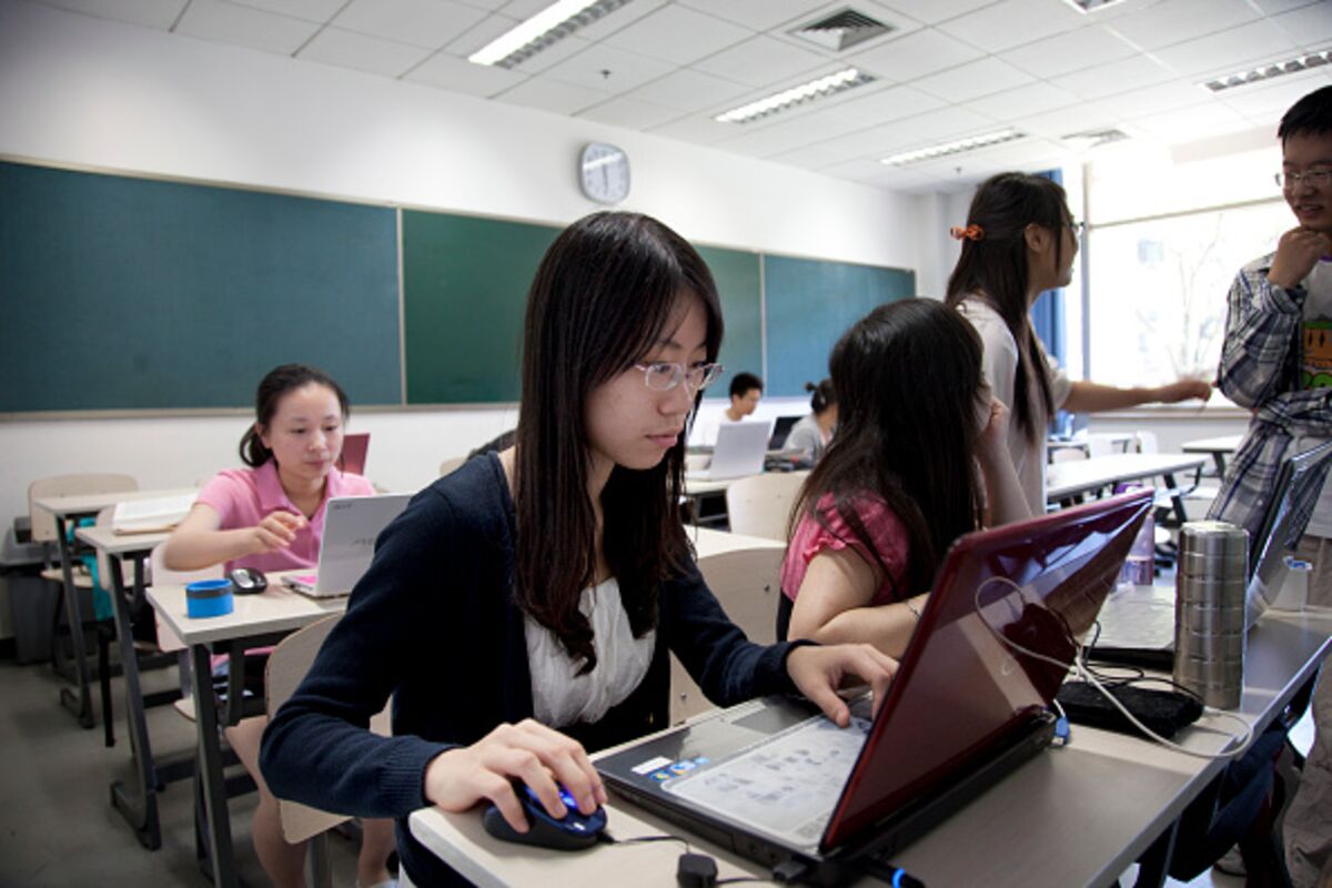 China Makes Sweeping Education Reforms to Prepare for AI Era