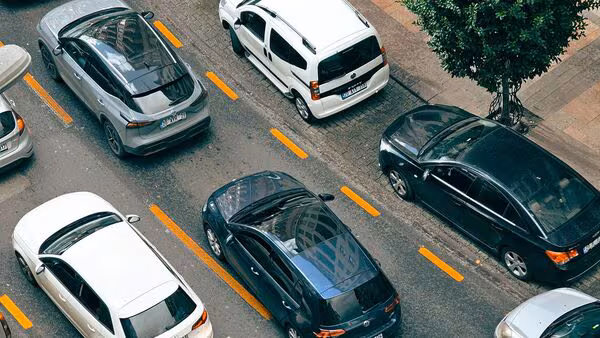 Mint Explainer | Can connected cars help India cut road fatalities?