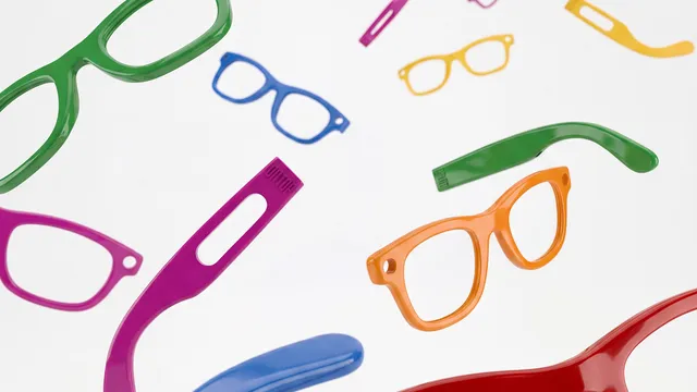 They’re Making Clip-On Frames for Smart Glasses Now