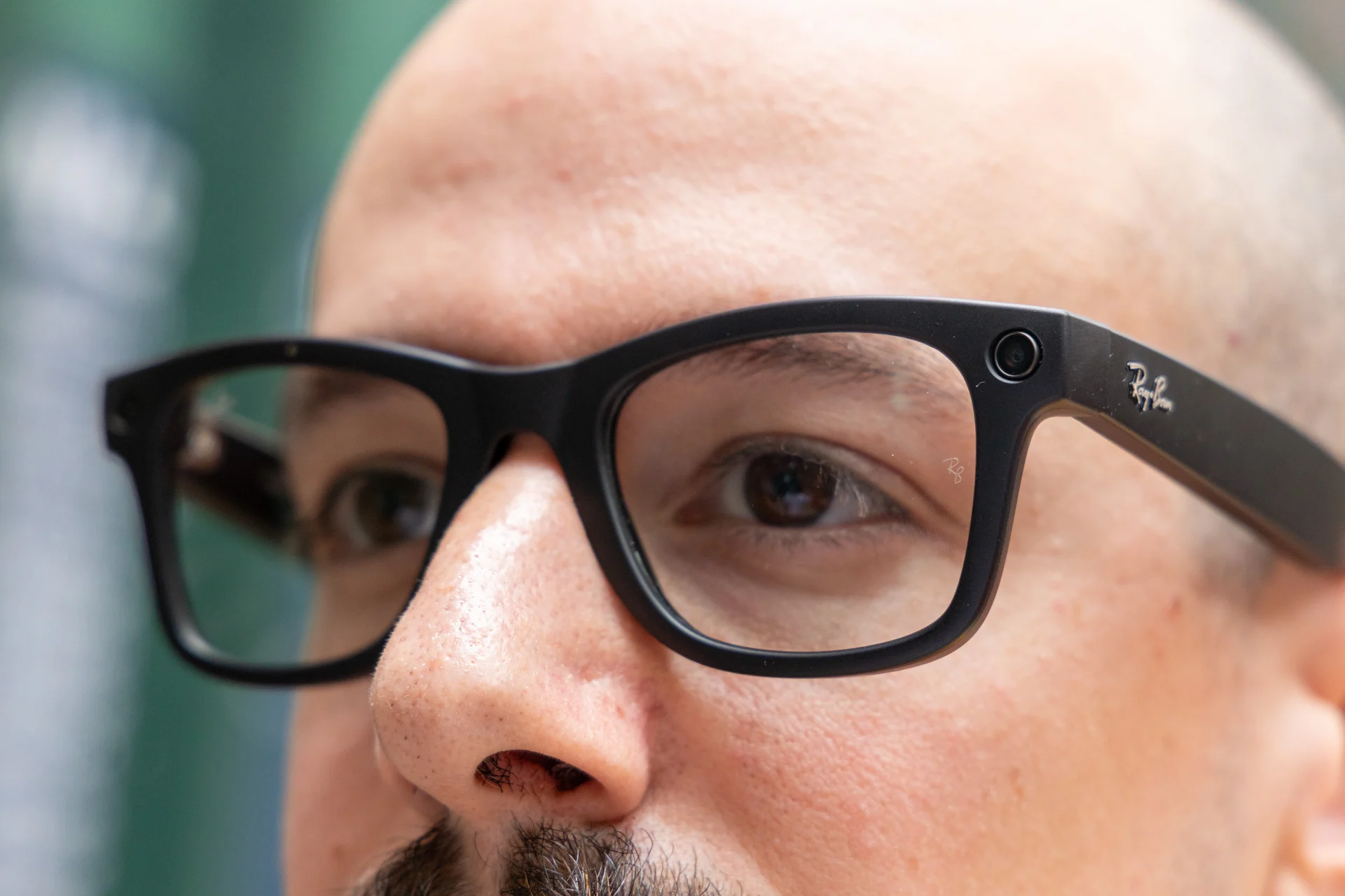 Meta Thinks ‘Social Learning’ Can Fix Smart Glasses’ Privacy Problems