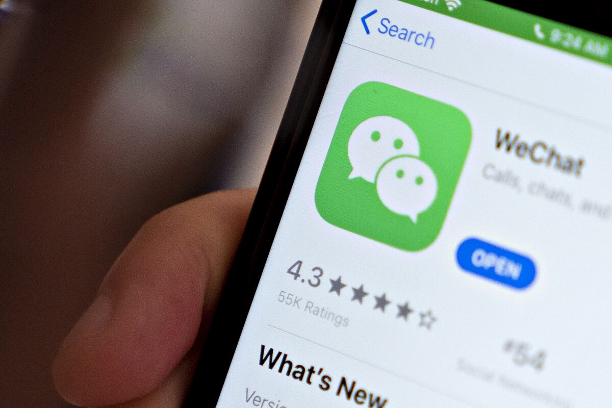 Tencent Tests DeepSeek-Powered AI Agent for WeChat Corporate App