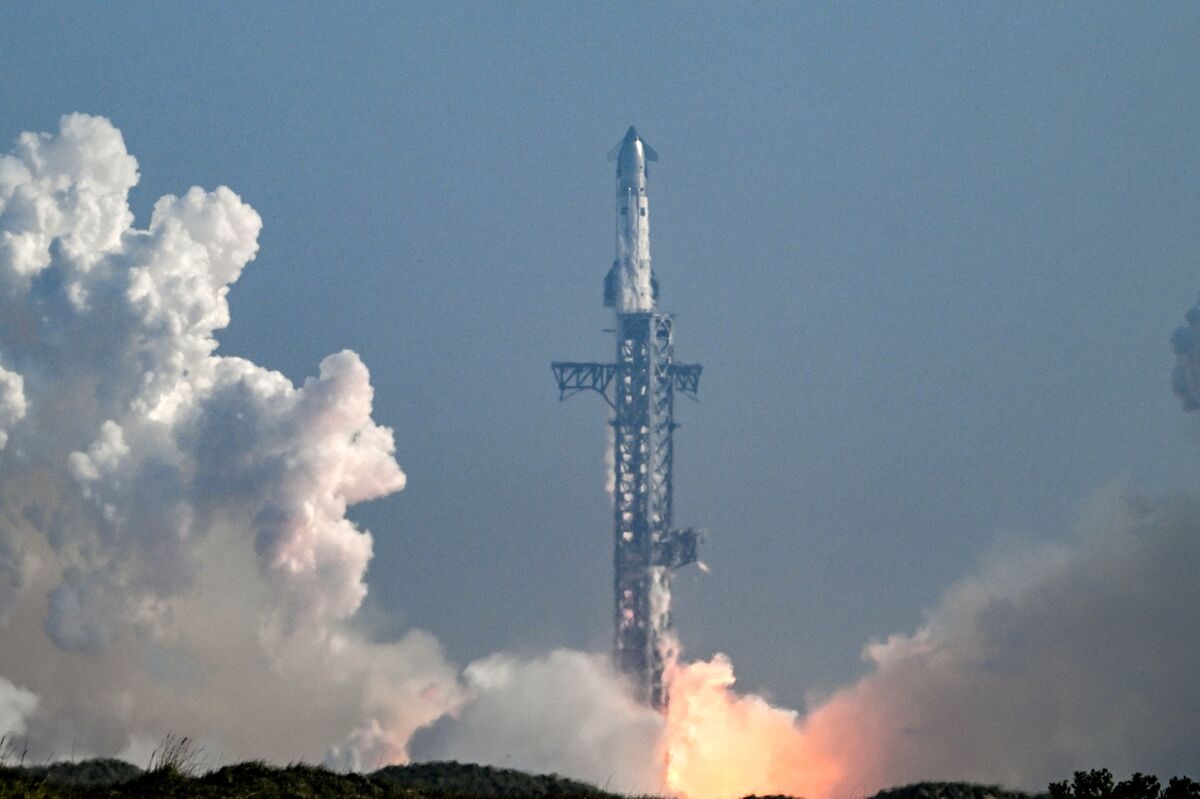 SpaceX Holder Andreessen Says Starship Opens Path to AI in Space