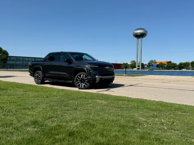 Chevy built an all-American EV truck — why is nobody buying it?