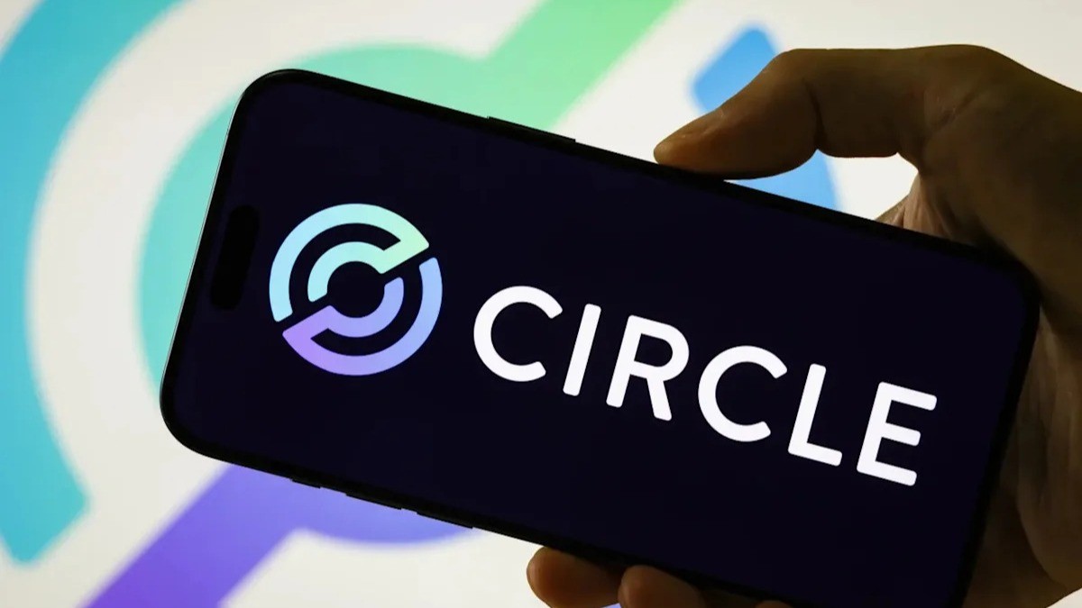 Circle Buys Nearly 1,000 IBM Blockchain Patents: A Strategic Shift