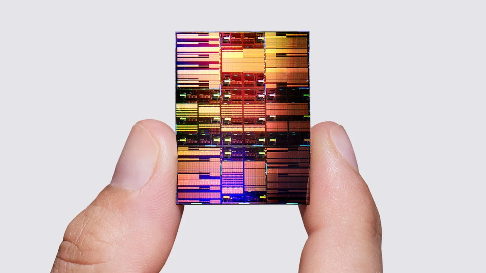 IBM introduces the world’s first ever sub-1 nanometre chip technology