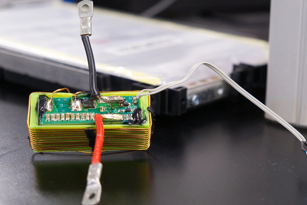 University of Kiel develops battery sensor-based communication system