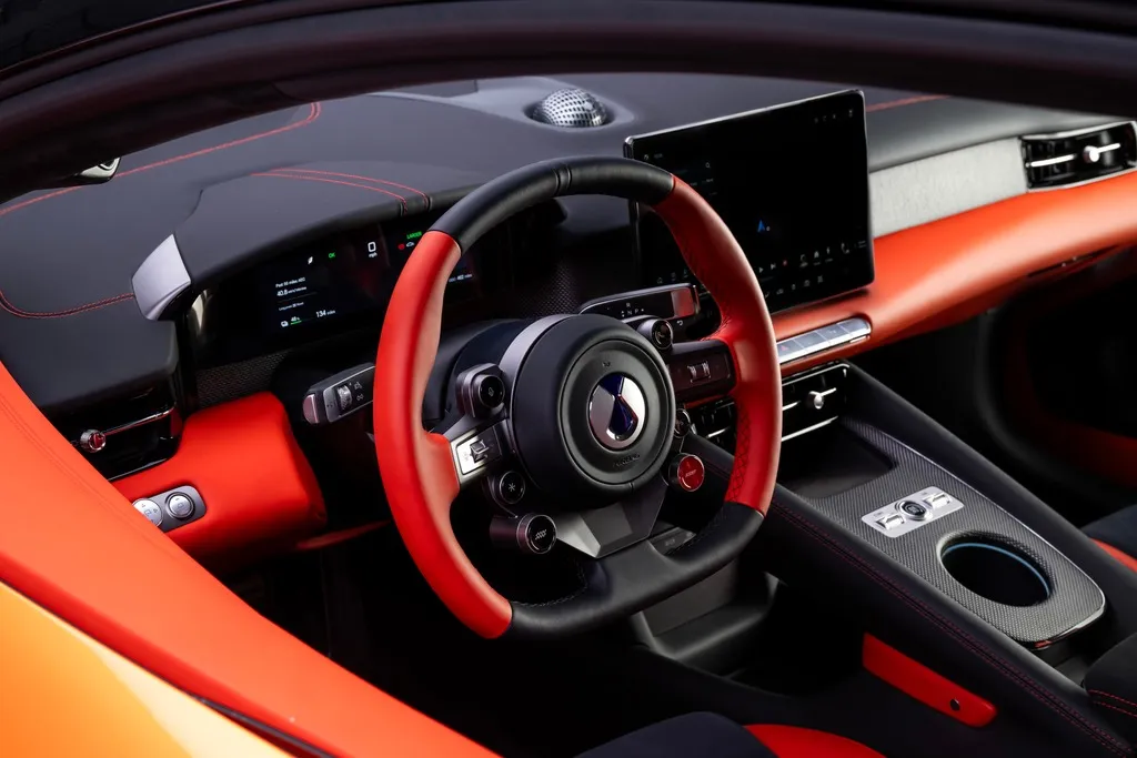 BYD-Denza-Z-Coupe-interior