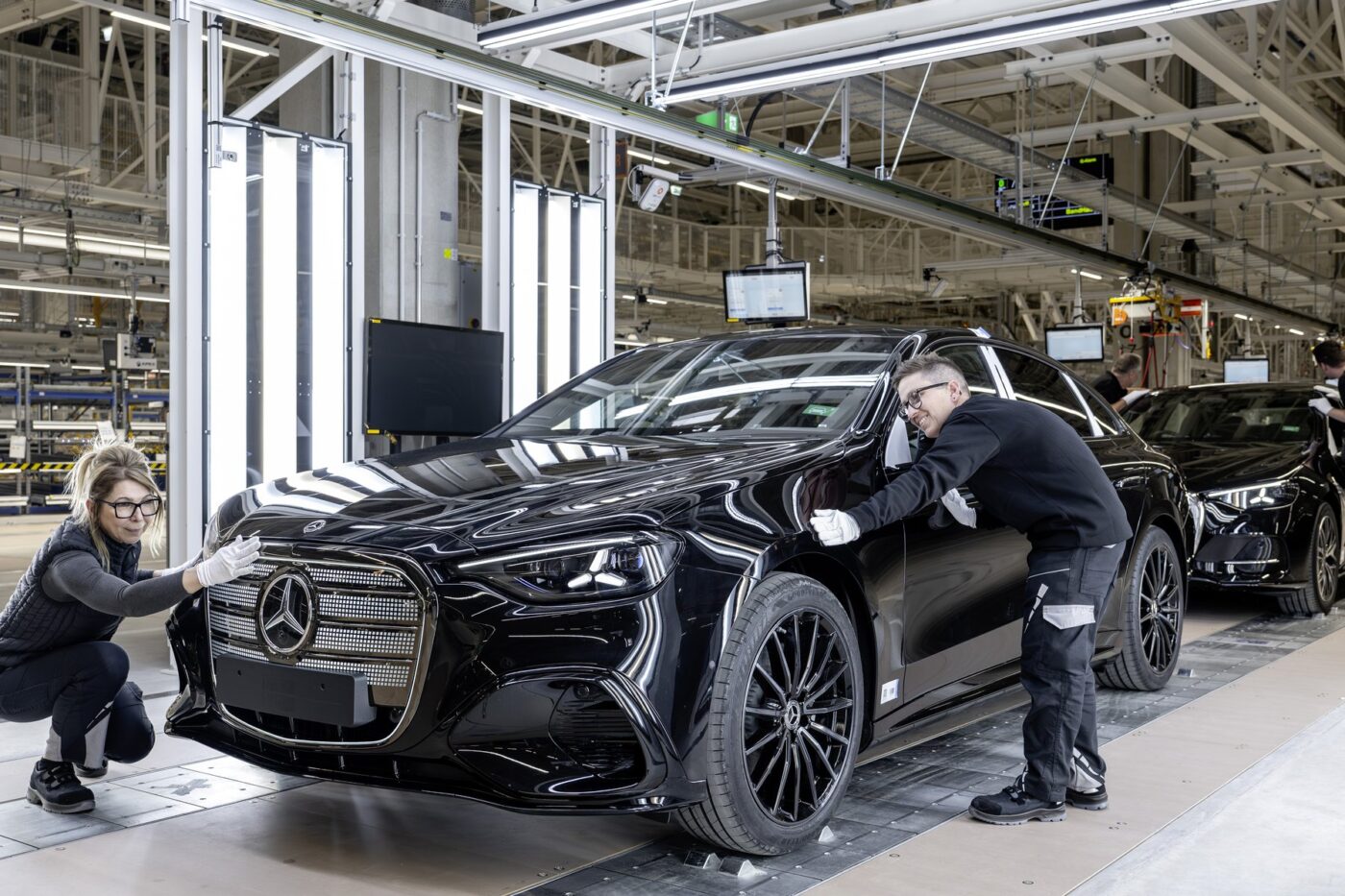 Mercedes benz ungarn kecskemet