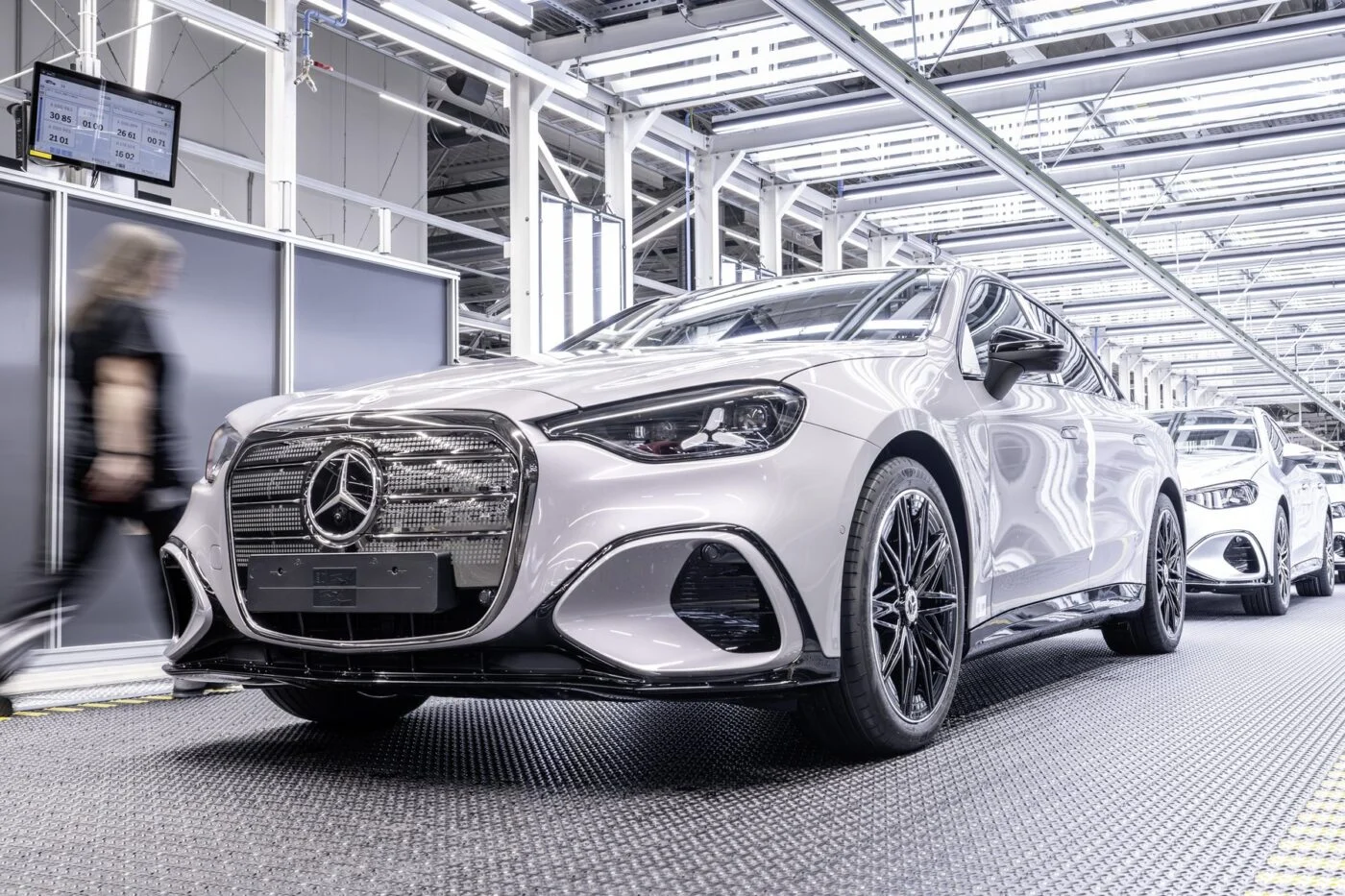 Mercedes benz ungarn kecskemet