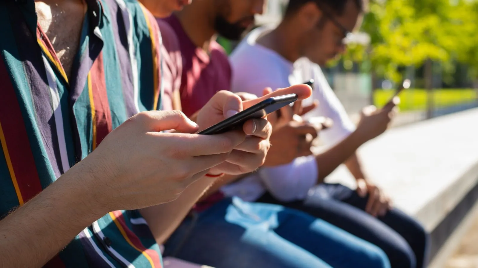 71% of smartphone users actively use generative AI features: CMR study