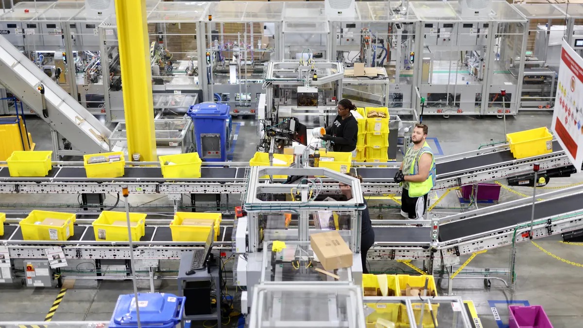 Amazon preps robotics-equipped sorting warehouse in Texas