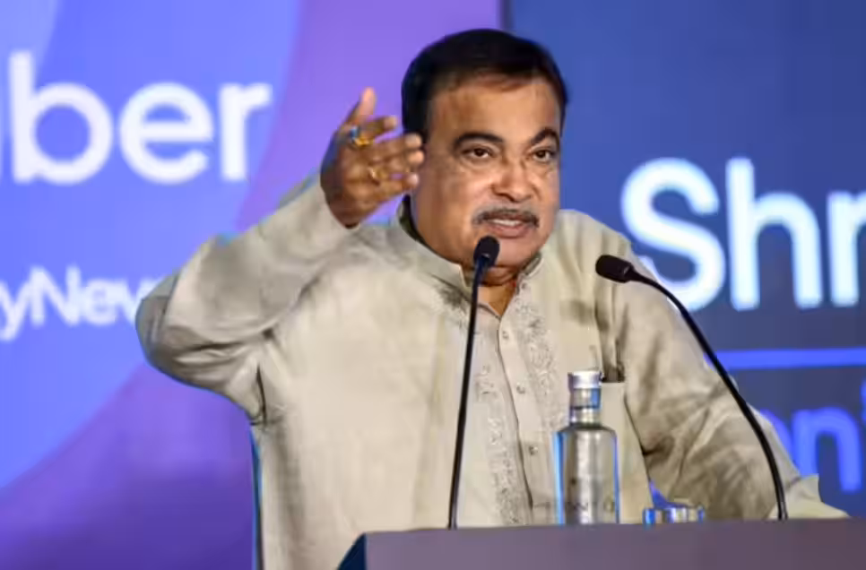<p>Nitin Gadkari</p>