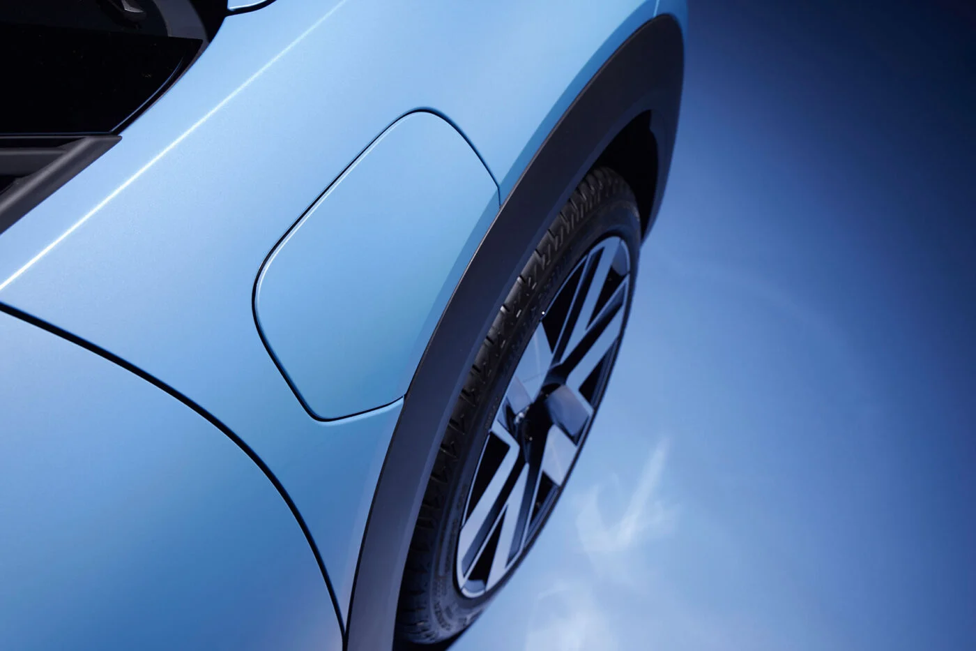 Vw id cross clear blue metallic