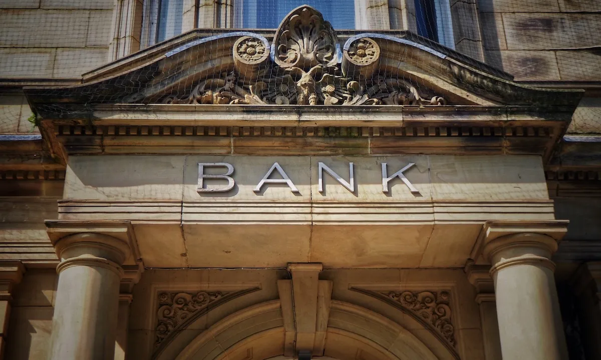 Banks Make Deposit Defense Their Best Offense in Crypto Battle
