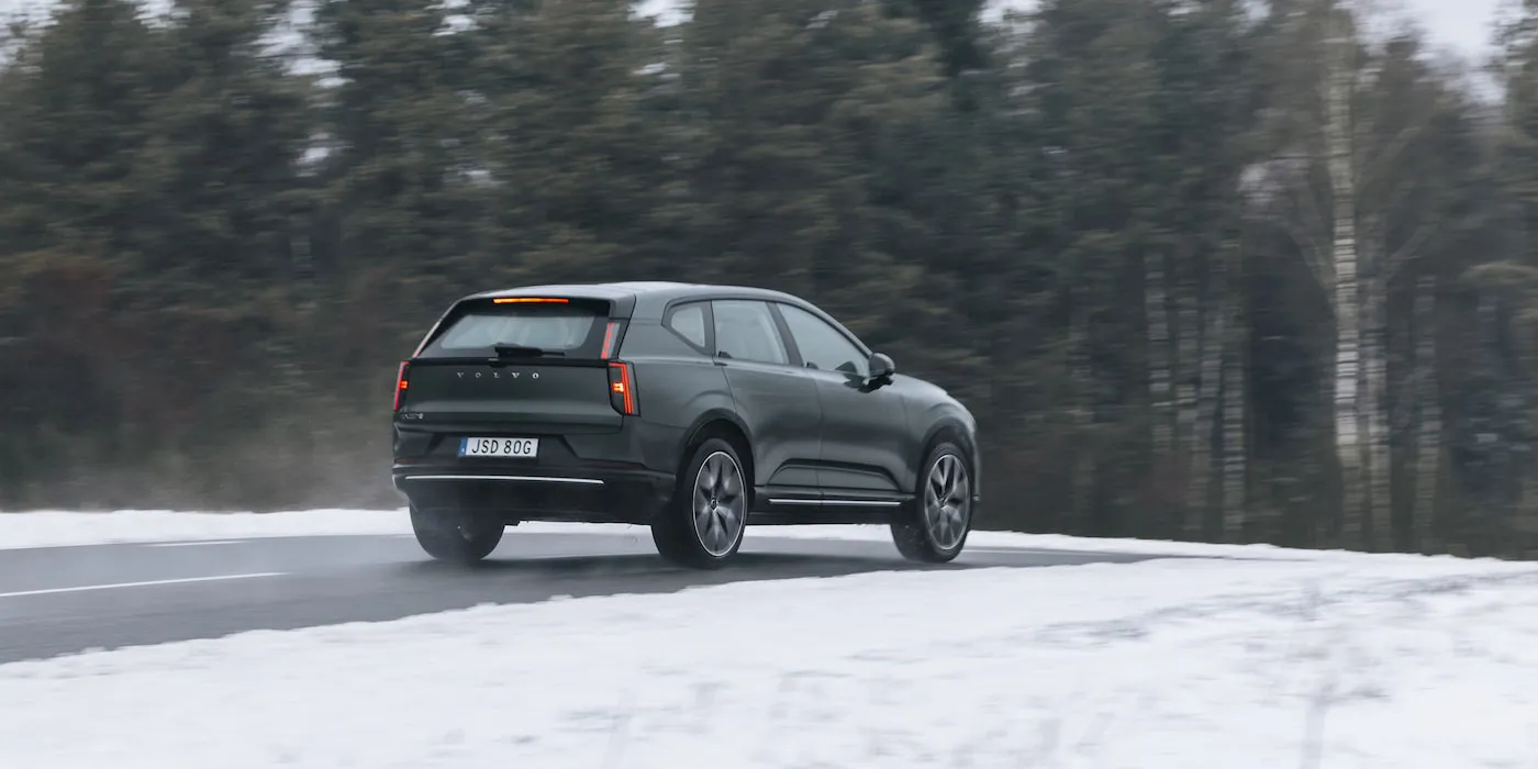 Volvo delivers first EX60 EVs, a ‘game changer’ with 500+ miles range and fast charging