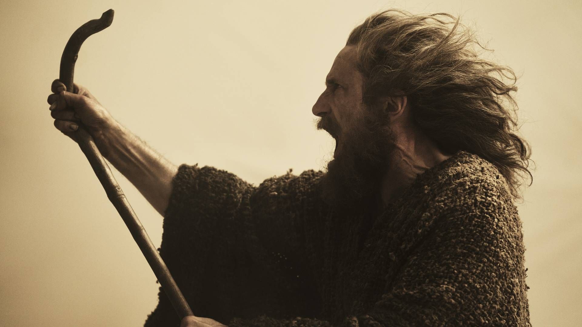 First look at Gandalf in Lord of the Rings: The Rings of Power season 3 revealed on the side of a Comic-Con tram