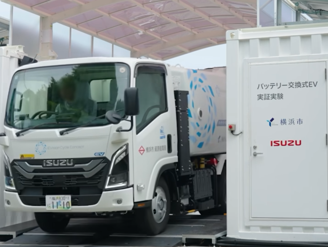 Isuzu tests battery swapping for electric refuse trucks