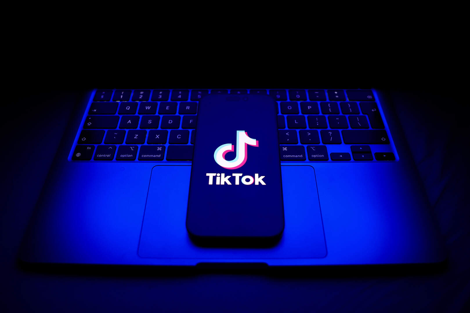 TikTok Code Reveals Peer-to-Peer Payments Exploration