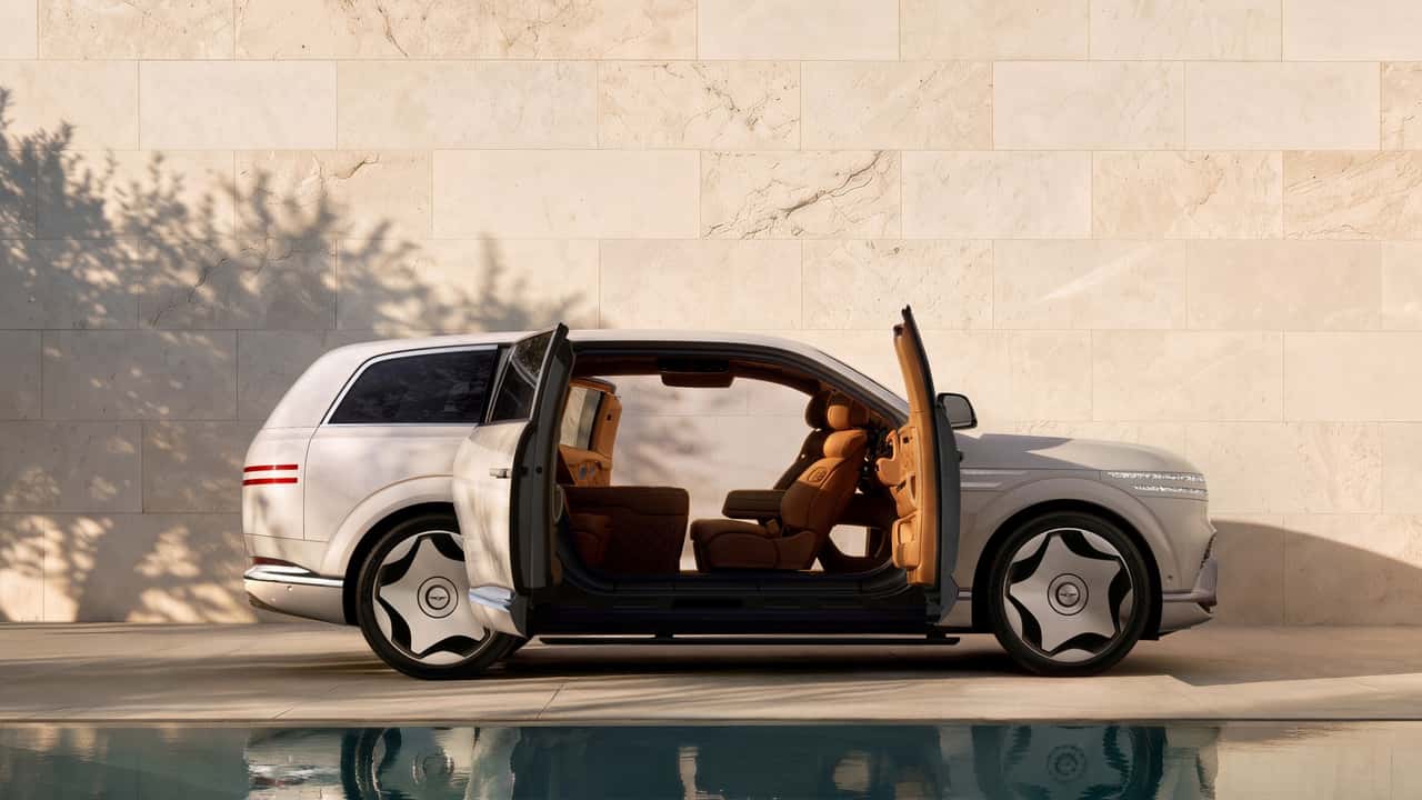 The Genesis GV90 Is Here And It's Like a Luxury Lounge On Wheels