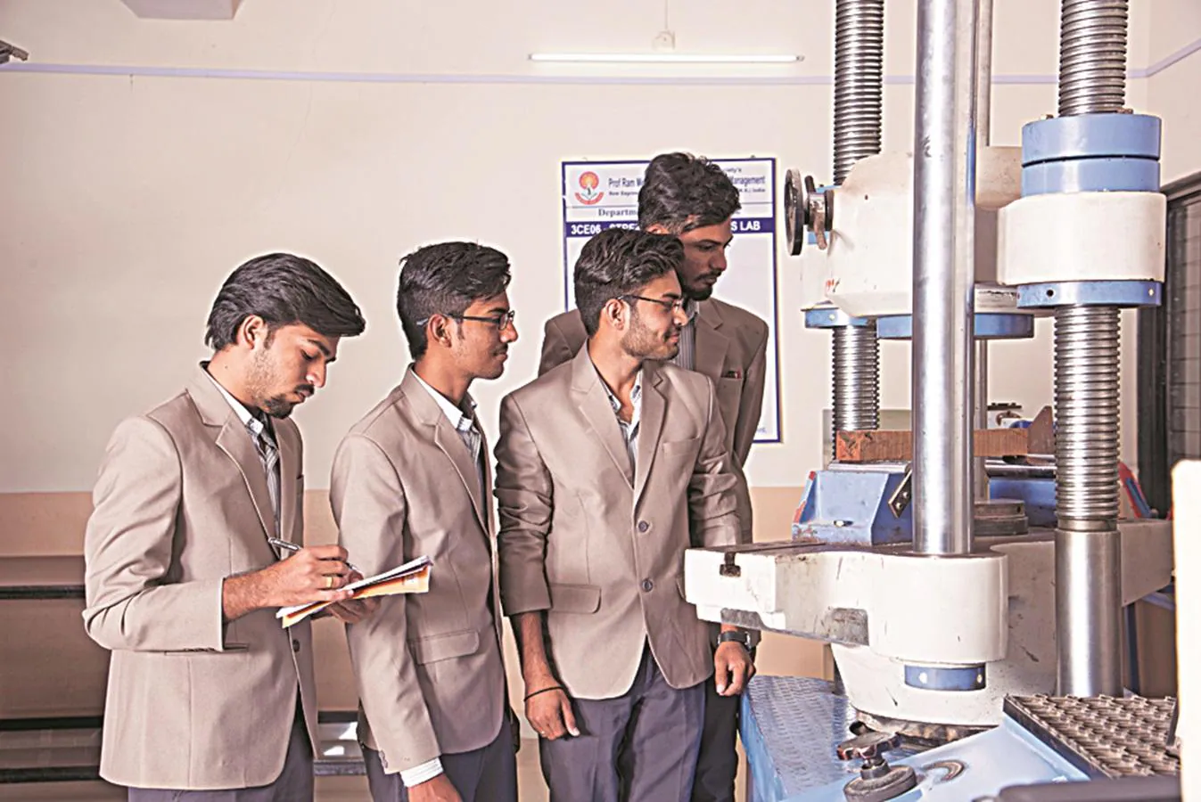 CabSec seeks programmes in colleges to build an advanced Indian economy