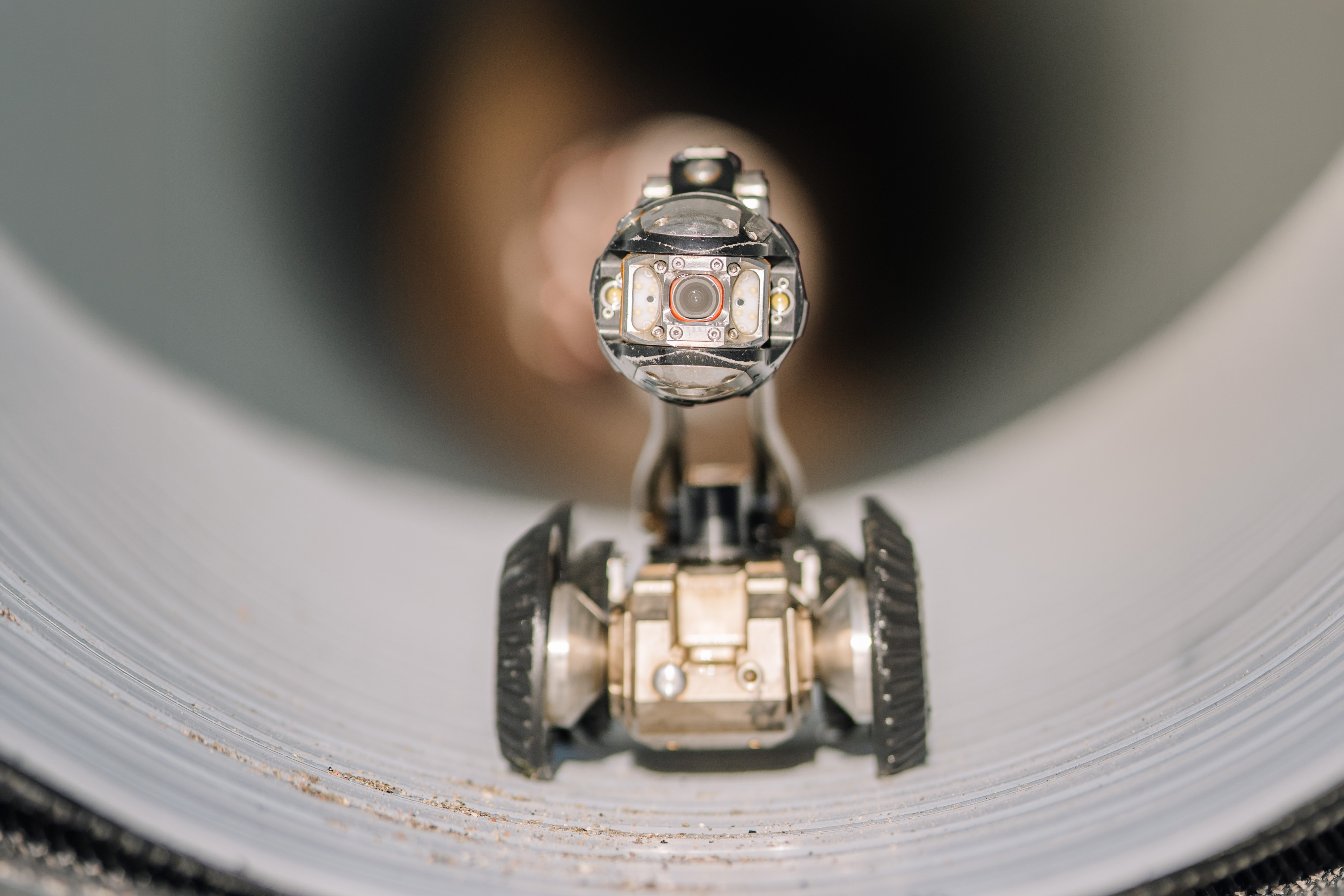 New chip could help tiny robots traverse complex environments