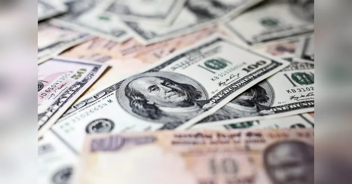 India's forex reserves jump $9.9 bn to $716.9 bn in week ending Aug 14