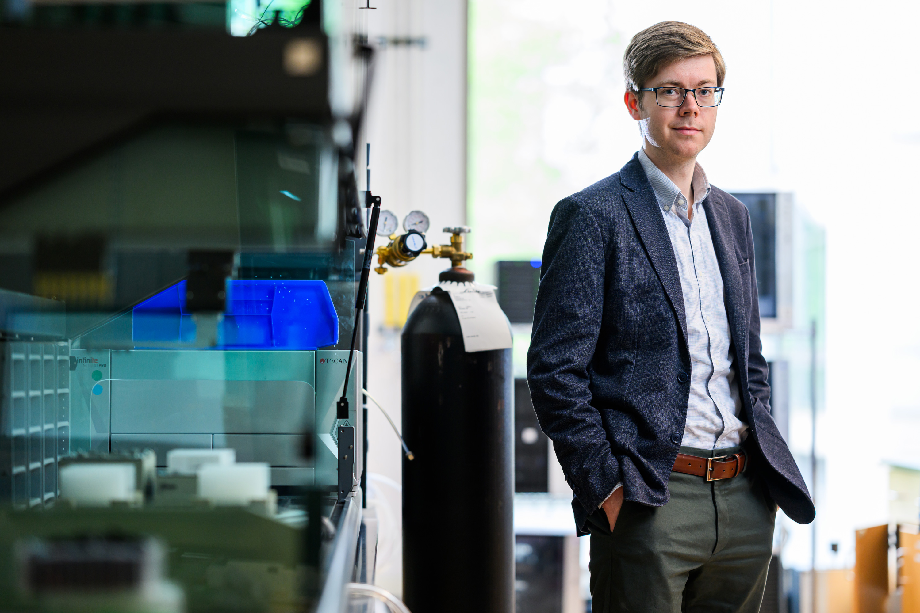 Building AI models that understand chemical principles