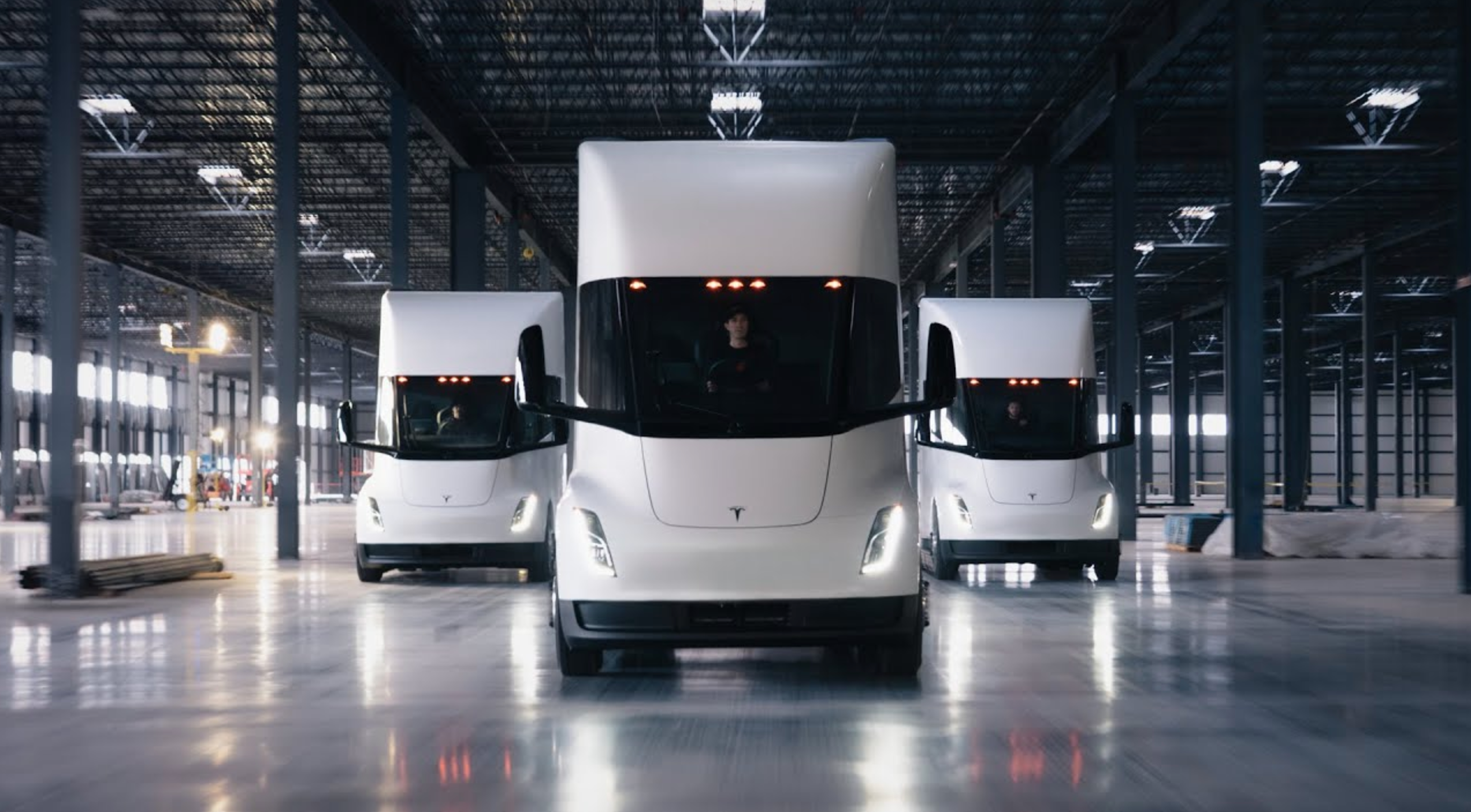 Einride to deploy 500 Tesla Semis in biggest electric truck order yet