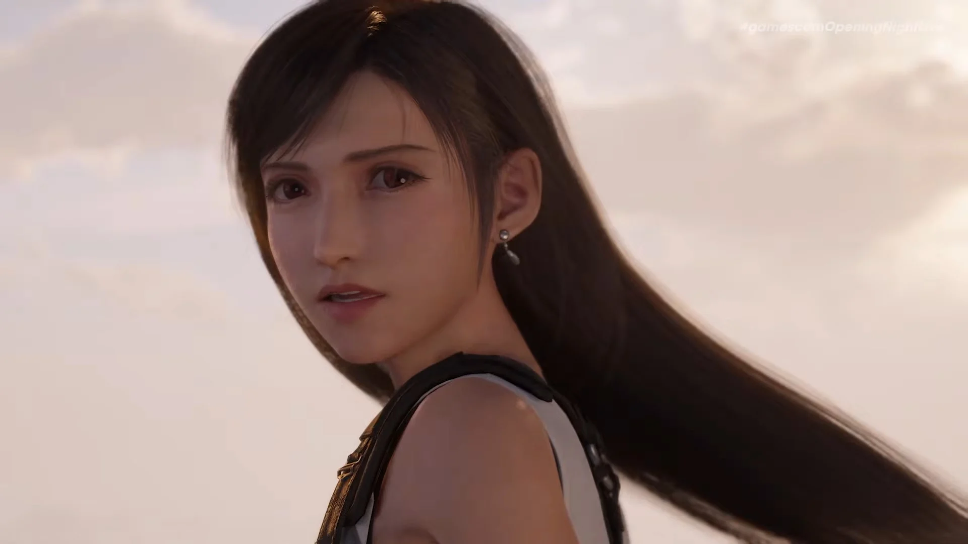 Final Fantasy 7 Revelation‘s Latest Trailer Is Packed With Weapons