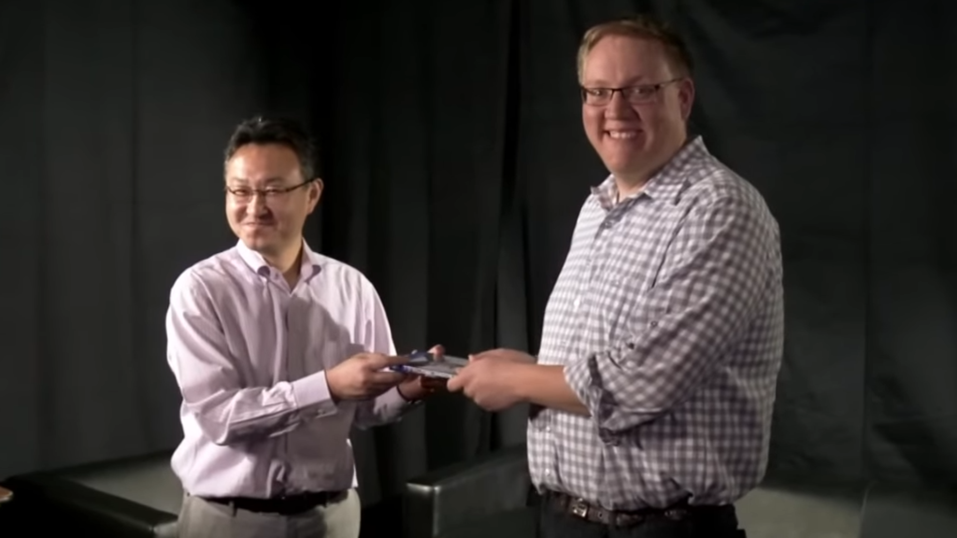 13 years after famous Microsoft dunk, ex-PlayStation boss Shuhei Yoshida says Xbox disc-to-digital feature is "a great move"