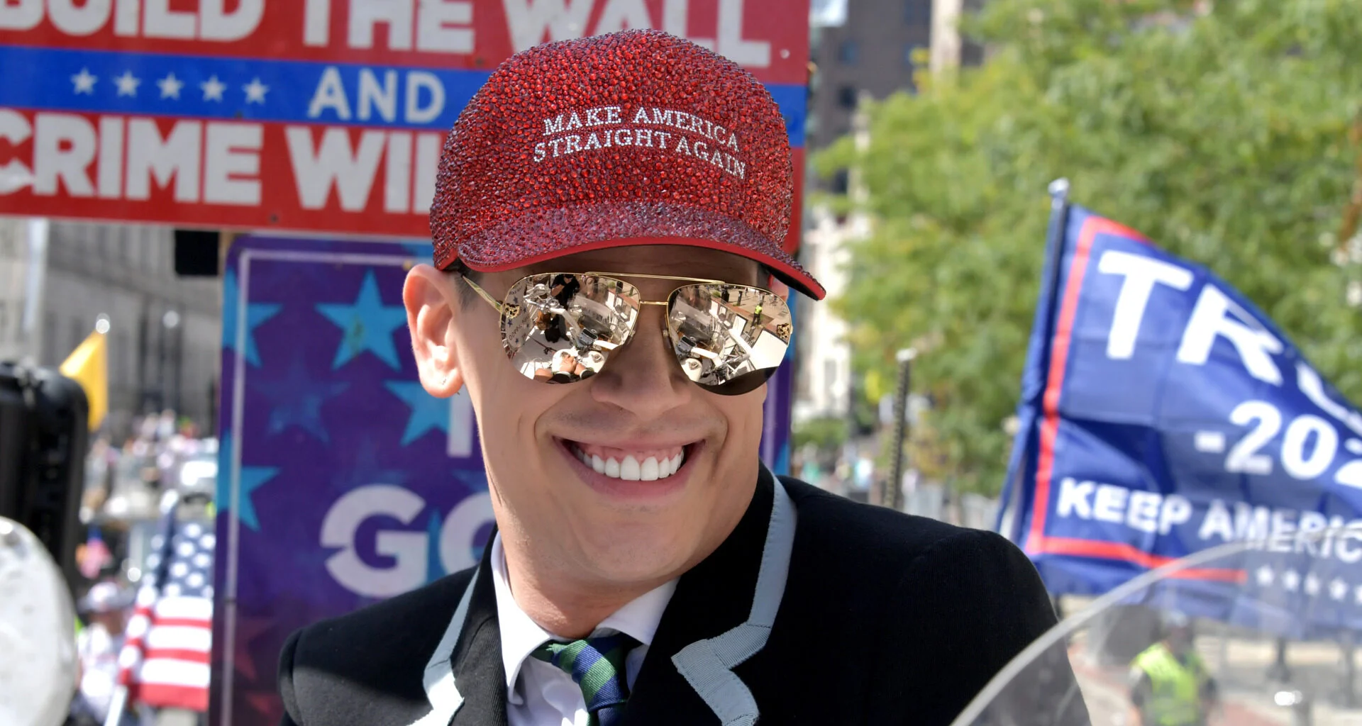Gamergater Milo Yiannopoulos Locked Up By Trump’s ICE For Deportation